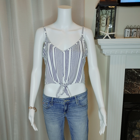 Forever 21 Tops - FOREVER 21 STRIPED CROP TOP WITH TIE FRONT, WHITE W/ NAVY STRIPES L